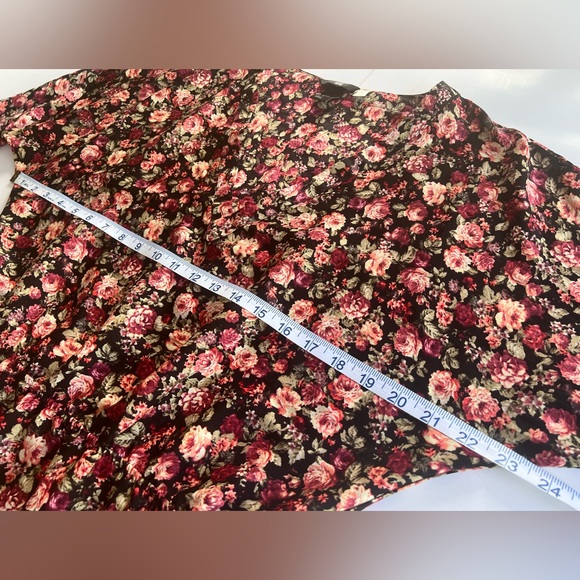 H&M Black Floral V-Neck Dress Size 10 - Picture 8 of 11